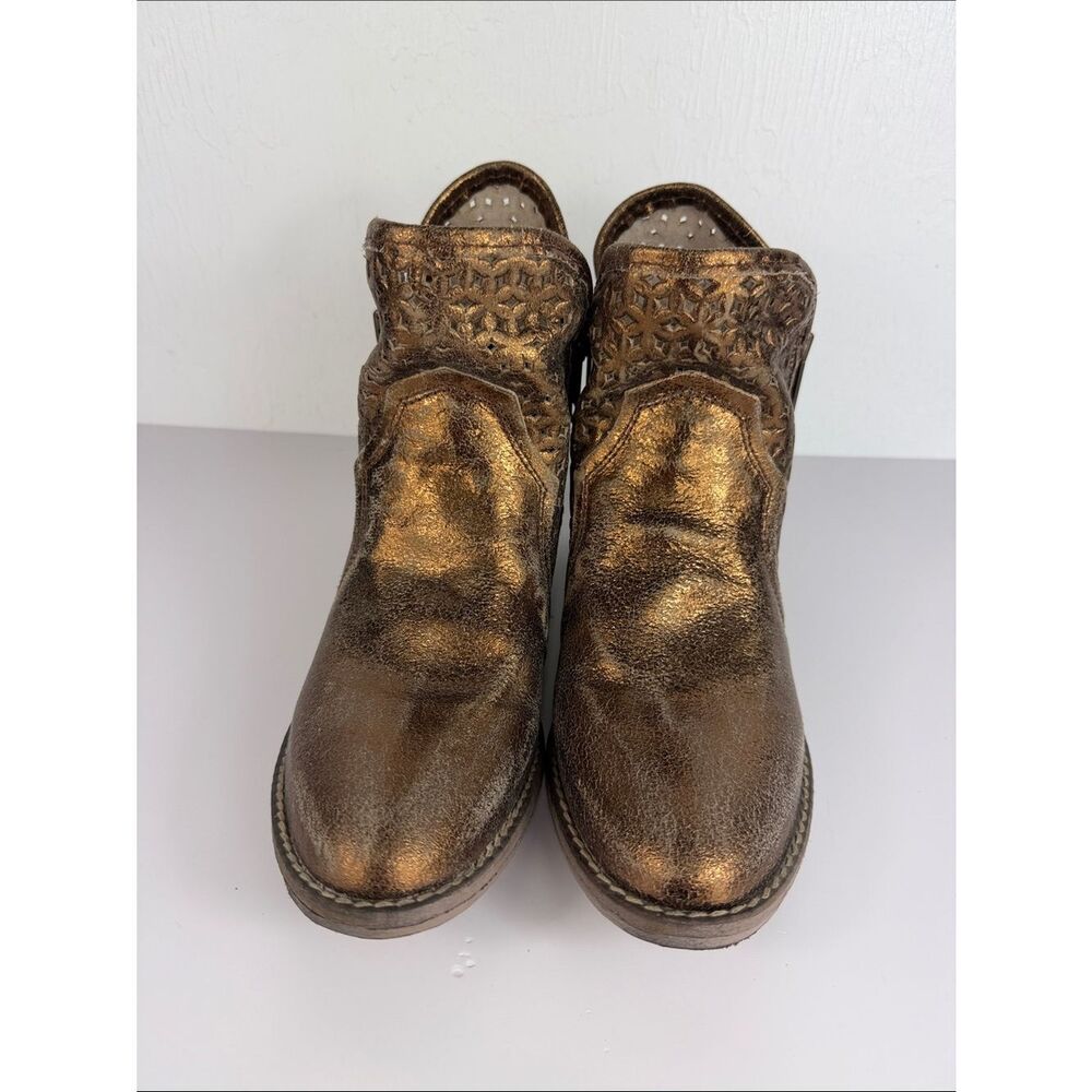 Circle G Bronze Metallic Western Ankle Boots Cutout Leather Size 6.5 - Picture 3 of 10